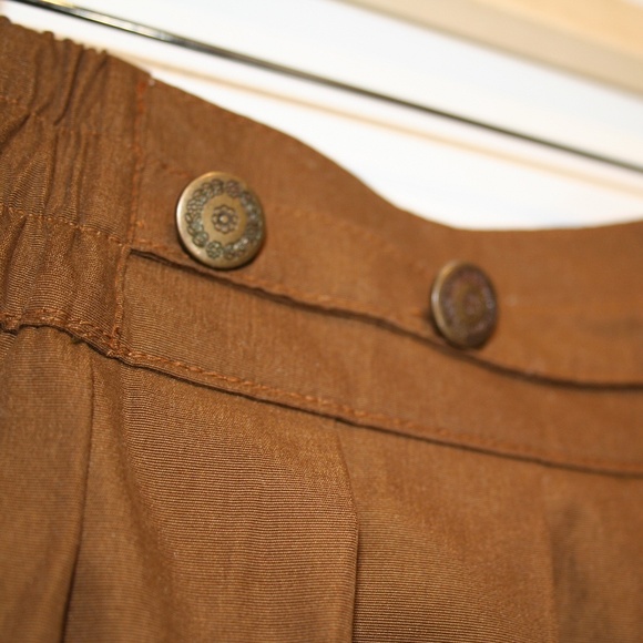 Vintage Brown Steilmann Pleated Skirt with Button Accents - Picture 3 of 8